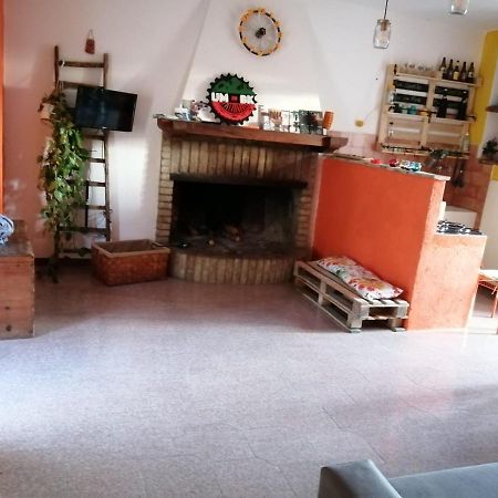 Umbria In Bike B&B フォリーニョ エクステリア 写真